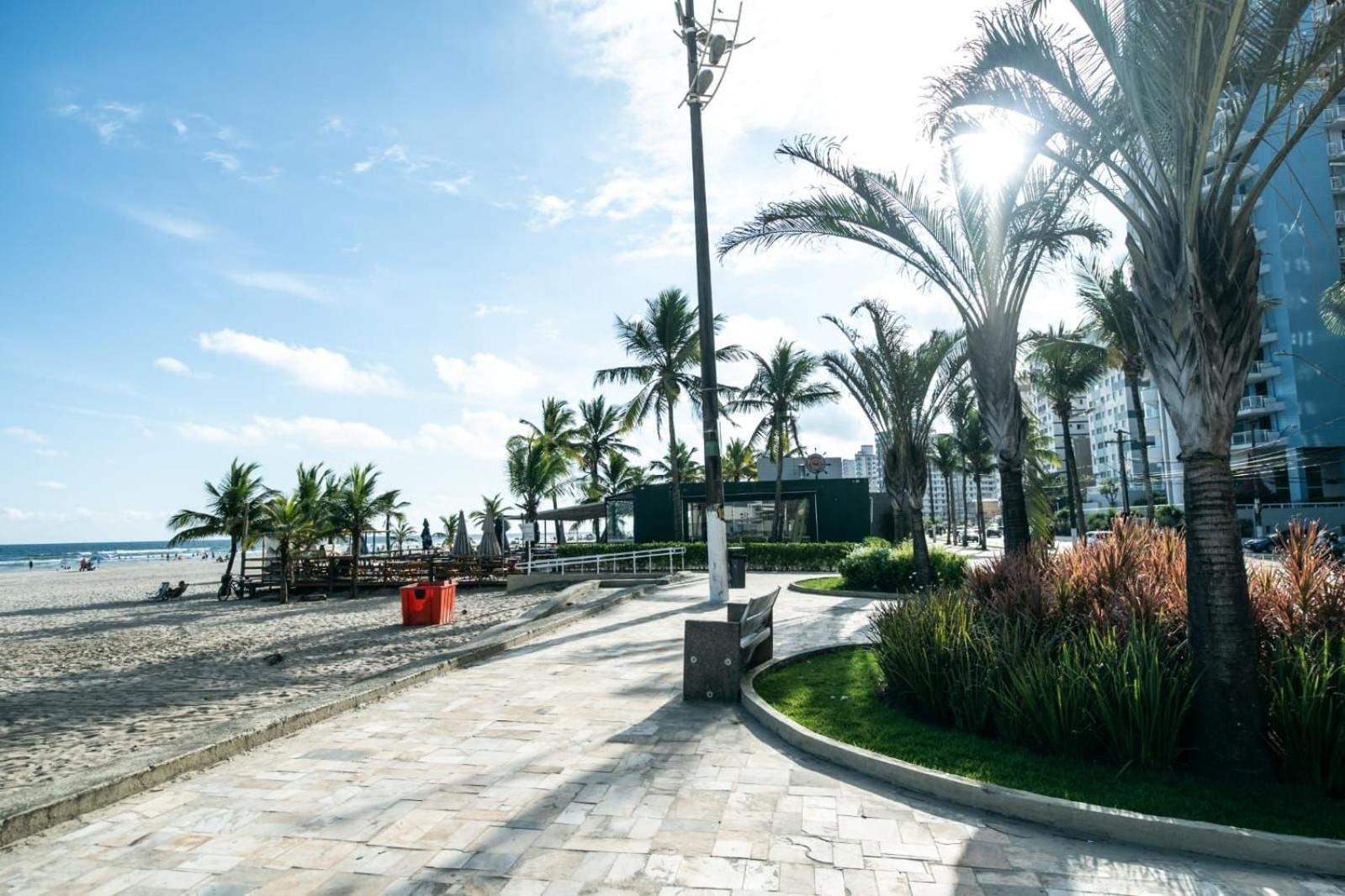 Beachfront Tupi: Ocean View with High-Speed Wi-Fi & Free Parking Praia Grande  Exterior photo
